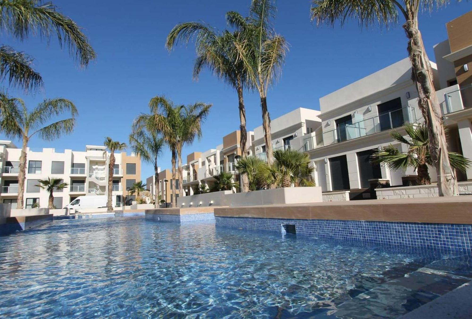 La Zenia Bulevard Apartments Playa Flamenca Eksteriør billede